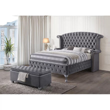 Load image into Gallery viewer, Amor Crowle Upholstered Sleigh Bed